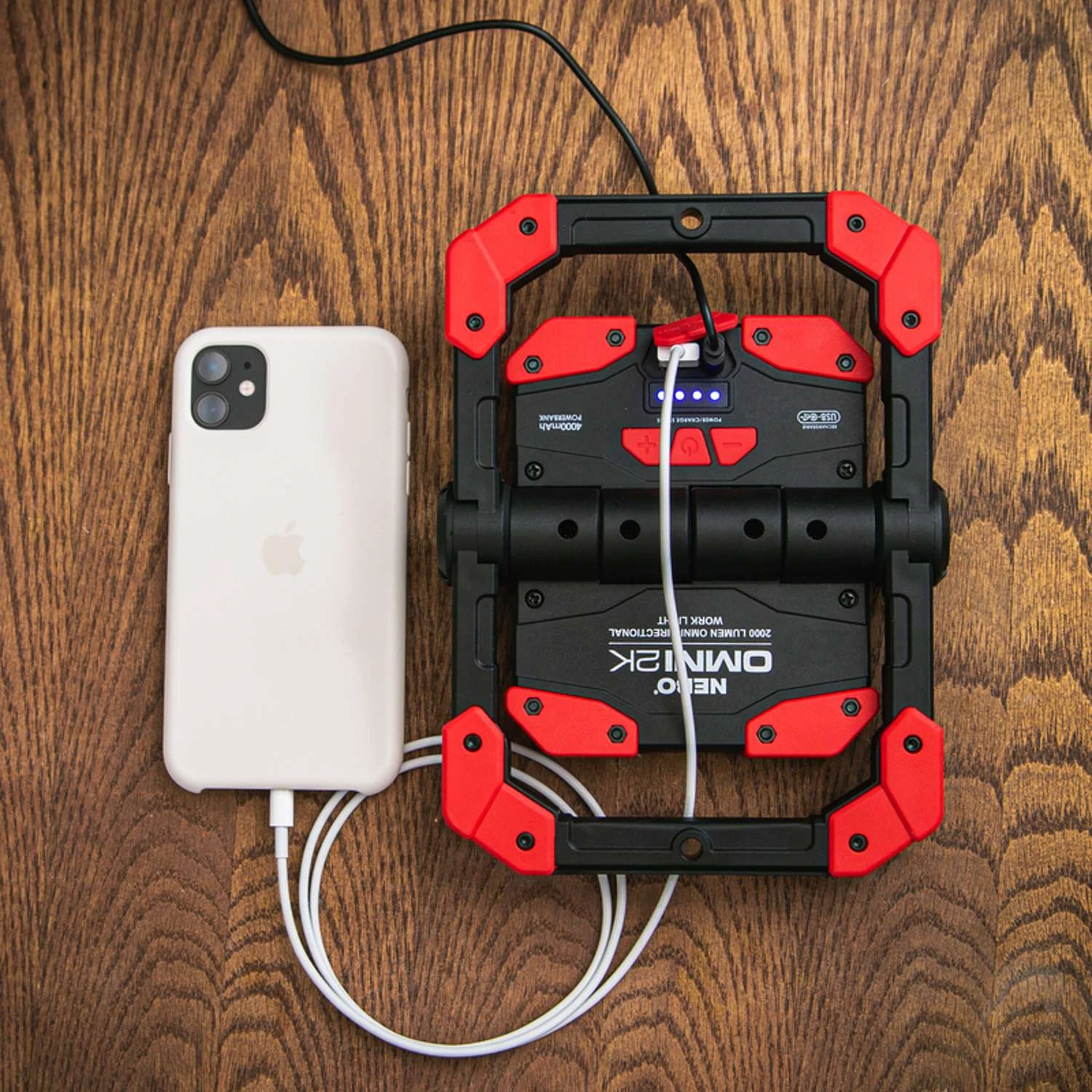 NEBO Omni 2K 2000 Lm COB Rechargeable Handheld Work Light 4 NEBO Omni 2K 2000 Lm COB Rechargeable Handheld Work Light - Image 2