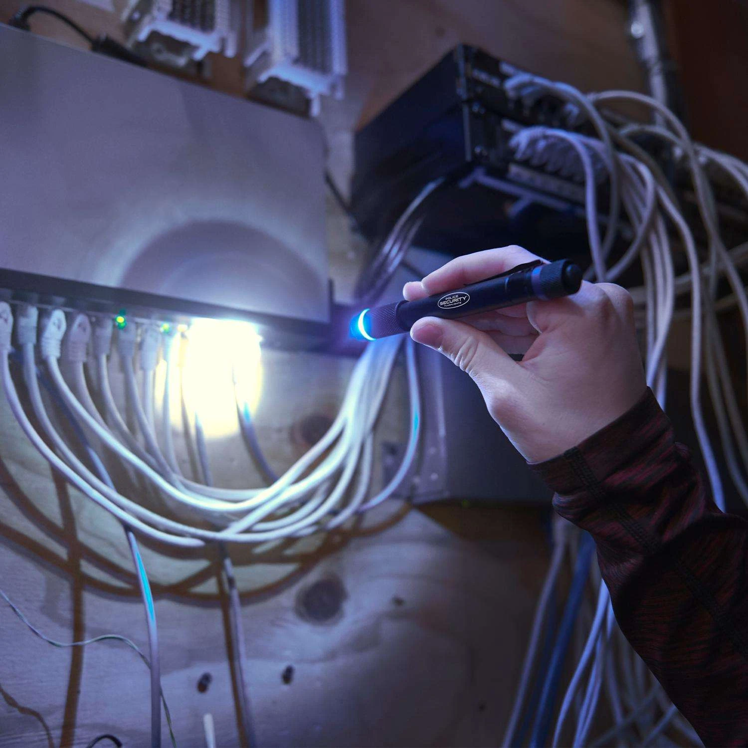 Police Security Aura 270 Lm Black LED Pen Light AAA Battery 7 Police Security Aura 270 Lm Black LED Pen Light AAA Battery - Image 5