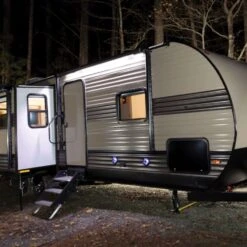 Feit SHOP 36 In. 1-Light Lights 15 W LED Shop Light W/Motion Sensor -Luminexm Store adbc0907 564b 40be a39b 57d160b12e2b