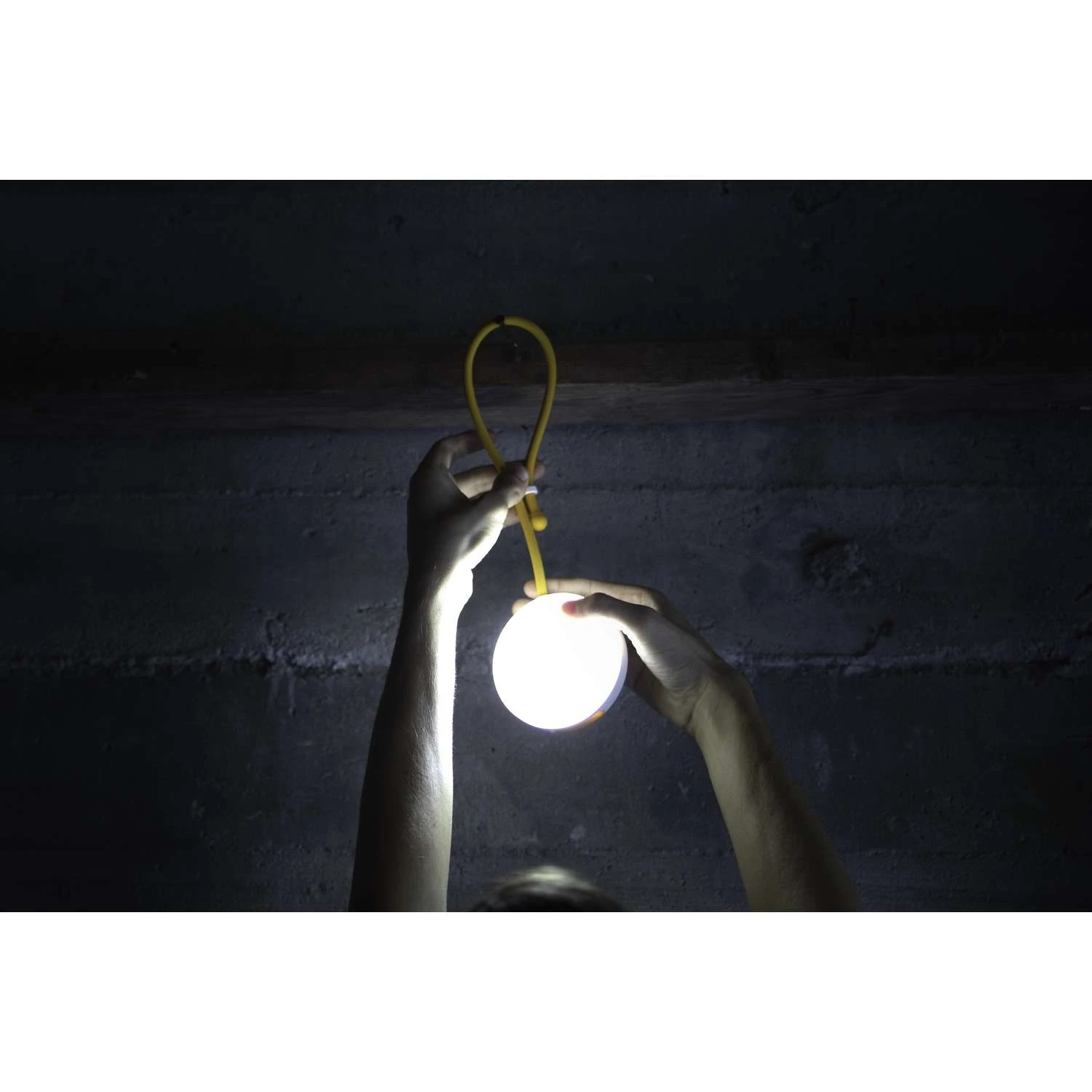 Mpowerd Luci Core 40 Lm White/Yellow LED Utility Lantern 8 Mpowerd Luci Core 40 Lm White/Yellow LED Utility Lantern - Image 6