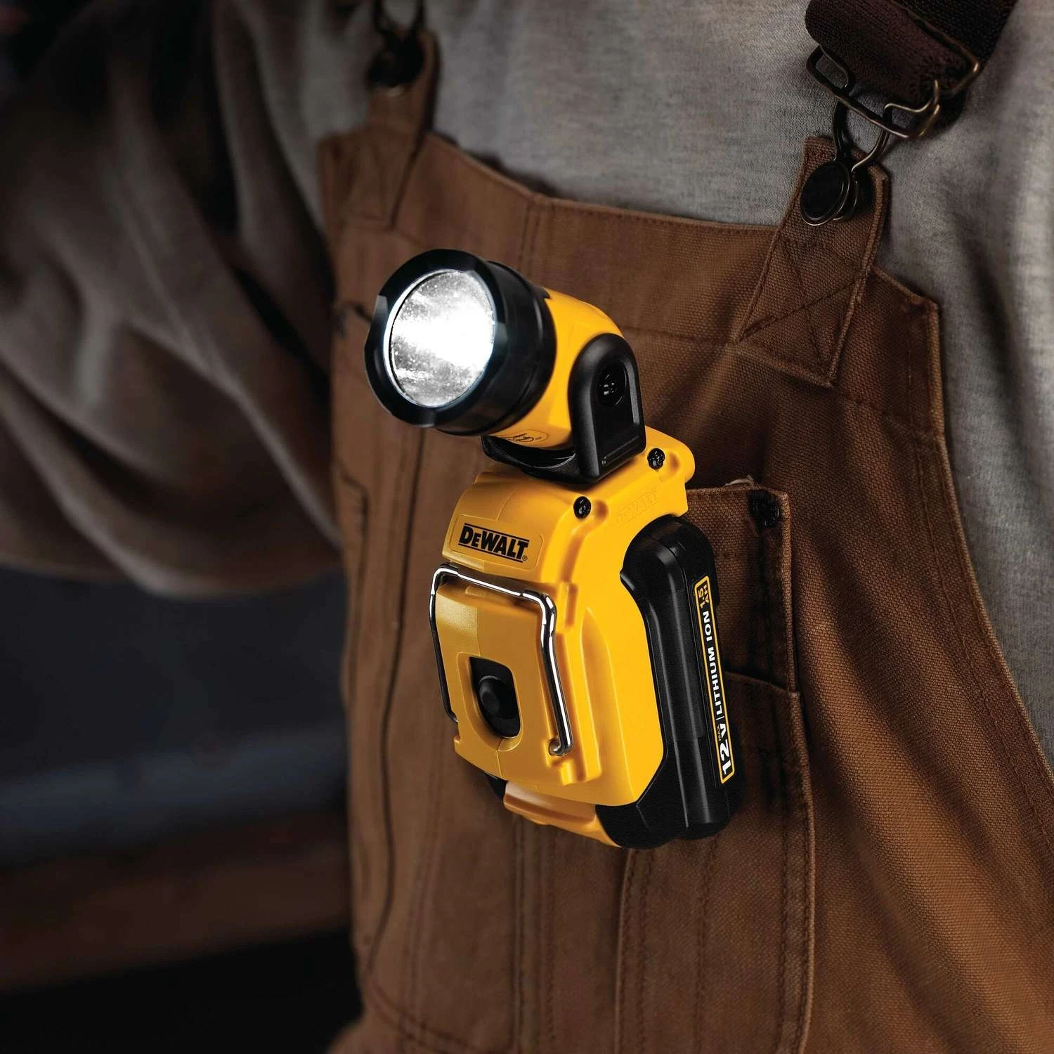 DeWalt 130 Lm Black/Yellow LED Hand Held Area Light 8 DeWalt 130 Lm Black/Yellow LED Hand Held Area Light - Image 6