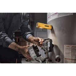 DeWalt 1000 Lm Black/Yellow LED USB Flashlight -Luminexm Store f4a5617d a944 4292 b3af 3c1e8ed7914f